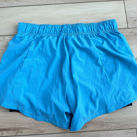 Nike women’s athletic shorts size large NWT - Picture 8 of 9
